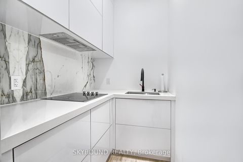 Photo 13 at 5 Hatton Court, Rosethorn, Toronto