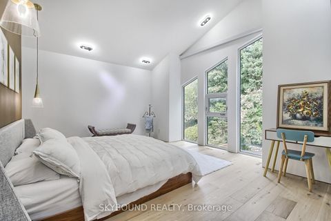 Photo 19 at 5 Hatton Court, Rosethorn, Toronto