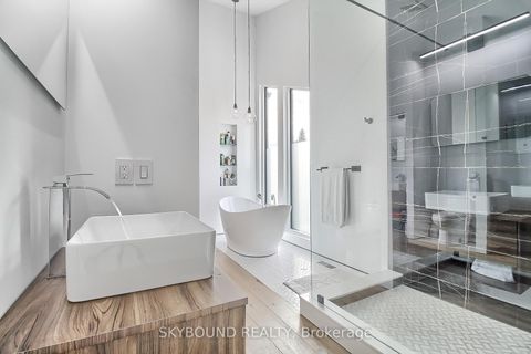 Photo 24 at 5 Hatton Court, Rosethorn, Toronto