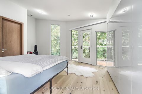 Photo 28 at 5 Hatton Court, Rosethorn, Toronto