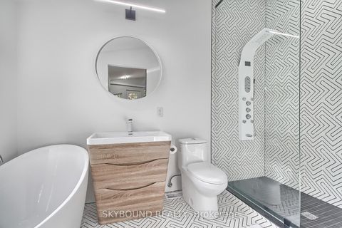 Photo 29 at 5 Hatton Court, Rosethorn, Toronto