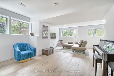 Photo 36 at 5 Hatton Court, Rosethorn, Toronto