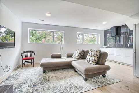 Photo 37 at 5 Hatton Court, Rosethorn, Toronto