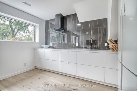 Photo 38 at 5 Hatton Court, Rosethorn, Toronto