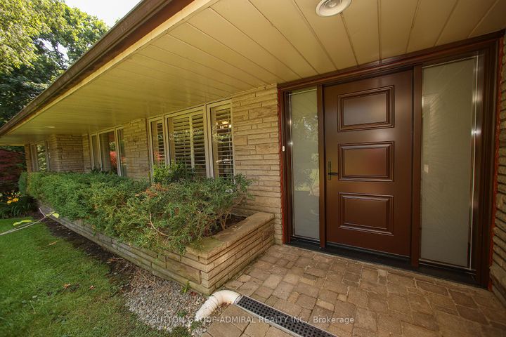 Photo 3 at 91 Forest Grove Drive, Bayview Village, Toronto