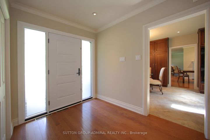 Photo 5 at 91 Forest Grove Drive, Bayview Village, Toronto