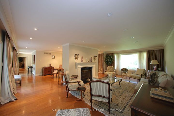 Photo 13 at 91 Forest Grove Drive, Bayview Village, Toronto