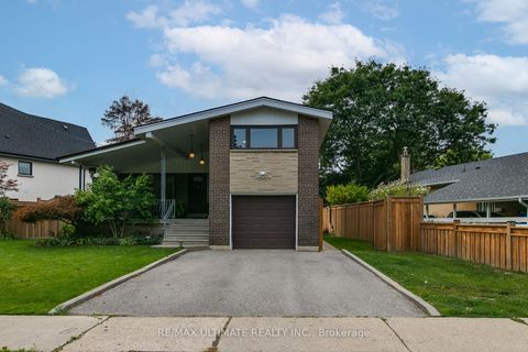 Photo 3 at 134 Verobeach Boulevard, Humbermede, Toronto