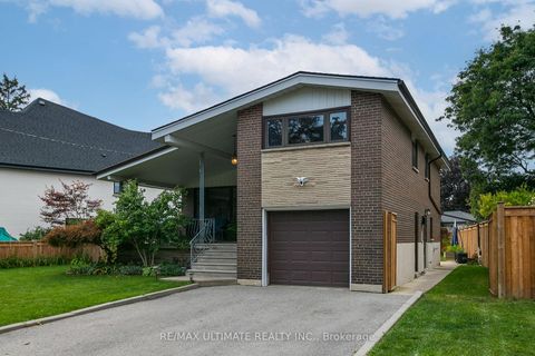 Photo 4 at 134 Verobeach Boulevard, Humbermede, Toronto