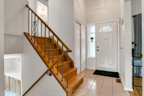 Photo 7 at 134 Verobeach Boulevard, Humbermede, Toronto