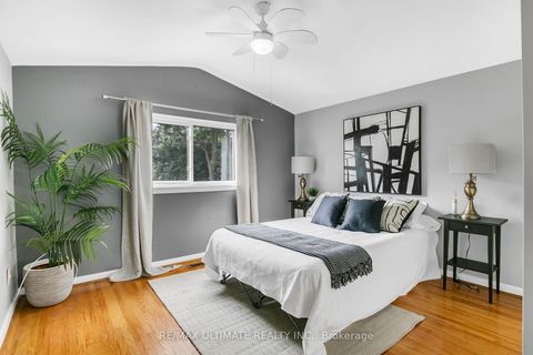Photo 22 at 134 Verobeach Boulevard, Humbermede, Toronto