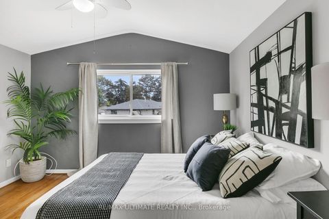 Photo 24 at 134 Verobeach Boulevard, Humbermede, Toronto