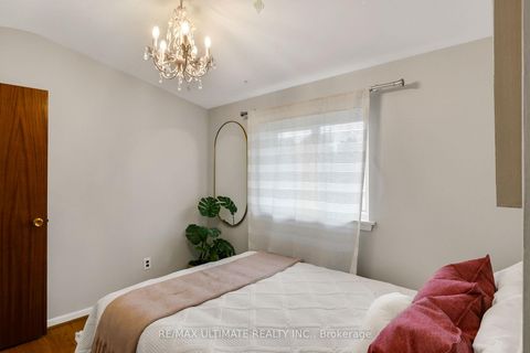 Photo 29 at 134 Verobeach Boulevard, Humbermede, Toronto