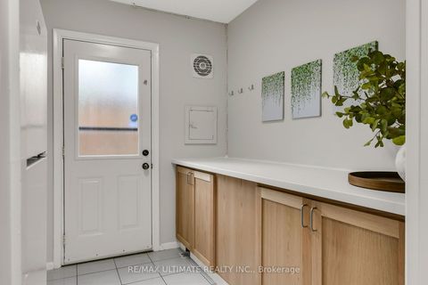 Photo 32 at 134 Verobeach Boulevard, Humbermede, Toronto