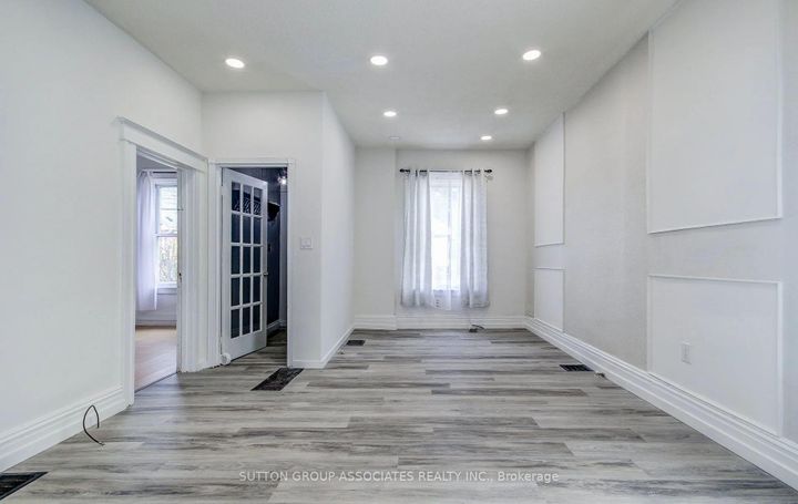 Photo 3 at 12 East 25th Street, Eastmount, Hamilton
