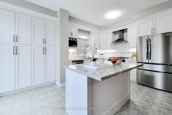 Photo 11 at 123 Vinton Road, Ancaster, Hamilton