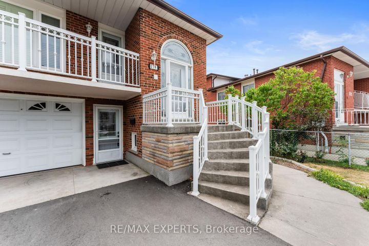 Photo 3 at 179 Dolores Road, Jane Heights, Toronto