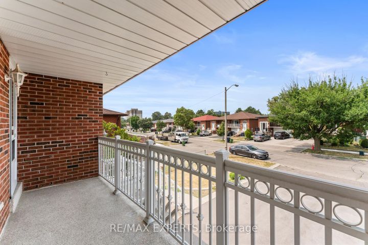 Photo 18 at 179 Dolores Road, Jane Heights, Toronto