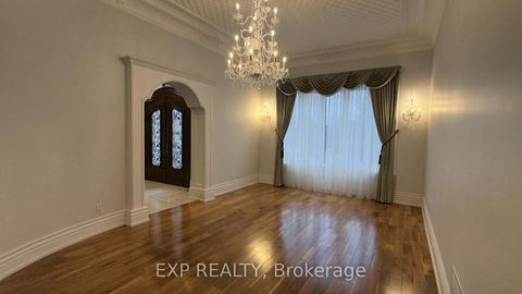 Photo 3 at 68 Davidson Drive, Islington Woods, Vaughan Photo 3 at 68 Davidson Drive, Islington Woods, Vaughan