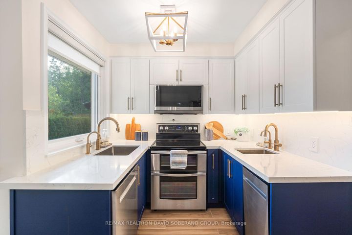 Photo 12 at 122 Collinson Boulevard, Clanton Park, Toronto