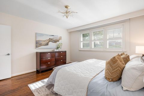 Photo 17 at 122 Collinson Boulevard, Clanton Park, Toronto