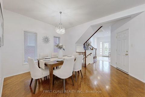 Photo 5 at 79 Carnoustie Crescent, Jefferson, Richmond Hill