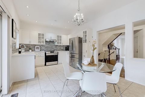 Photo 11 at 79 Carnoustie Crescent, Jefferson, Richmond Hill