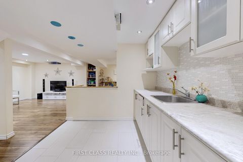 Photo 33 at 79 Carnoustie Crescent, Jefferson, Richmond Hill