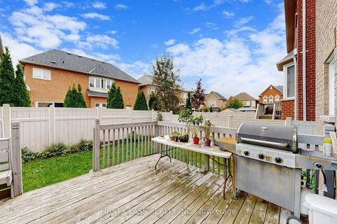 Photo 40 at 79 Carnoustie Crescent, Jefferson, Richmond Hill