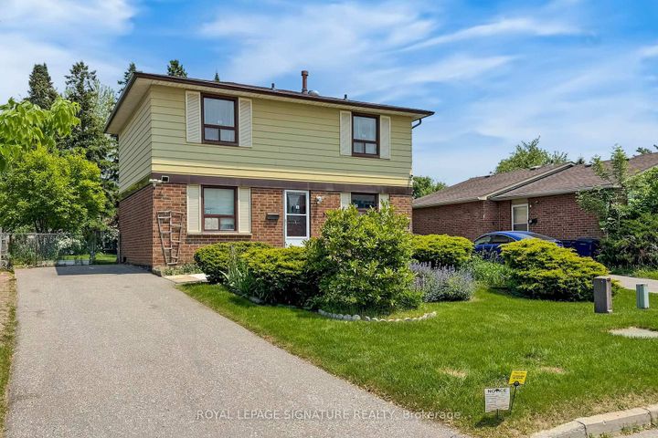 Photo 1 at 35 Crittenden Square, Malvern, Toronto