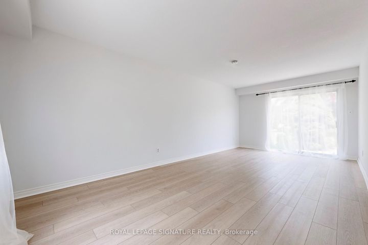 Photo 5 at 35 Crittenden Square, Malvern, Toronto