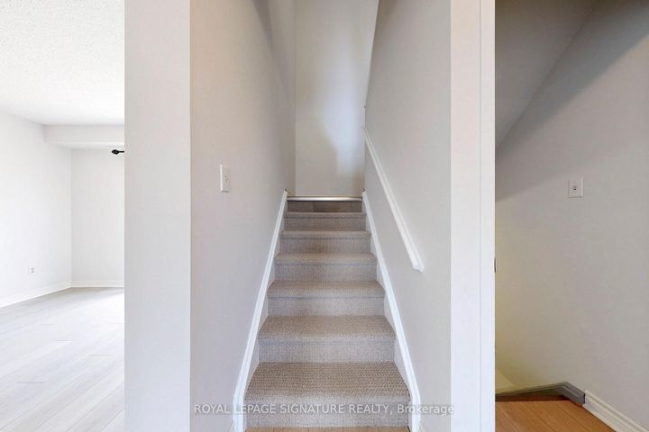 Photo 10 at 35 Crittenden Square, Malvern, Toronto