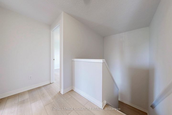 Photo 13 at 35 Crittenden Square, Malvern, Toronto