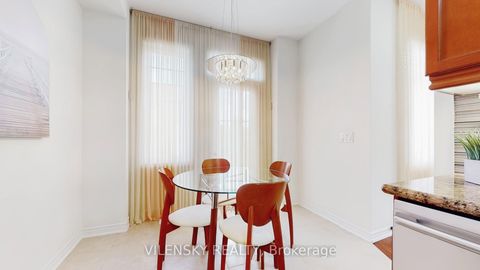 Photo 8 at 29 Elihof Drive, Patterson, Vaughan
