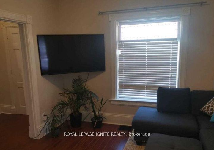 Photo 12 at 182 Albert Street, Central, Oshawa