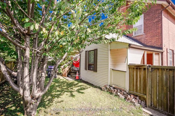 Photo 13 at 182 Albert Street, Central, Oshawa