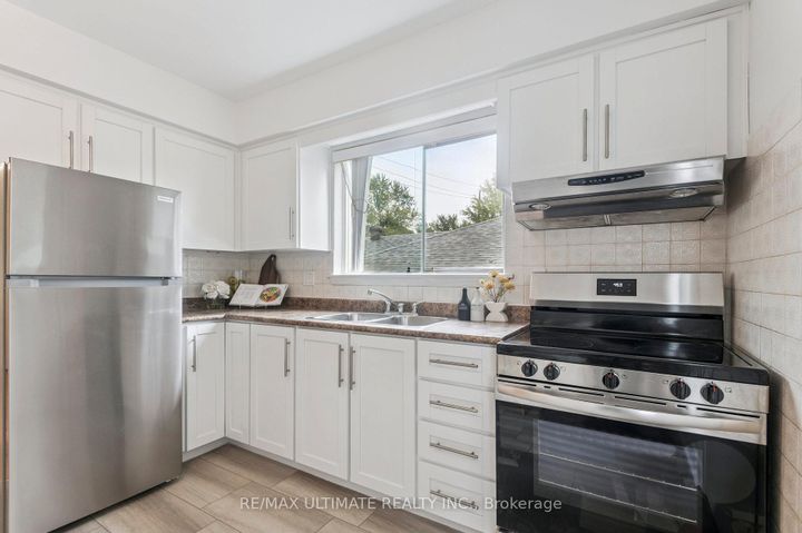 Photo 17 at 24 Highbury Road, Pelmo Park W5, Toronto