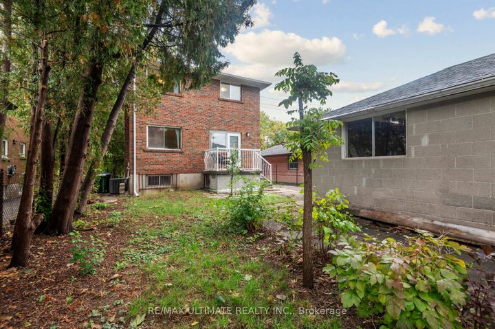 Photo 34 at 24 Highbury Road, Pelmo Park W5, Toronto