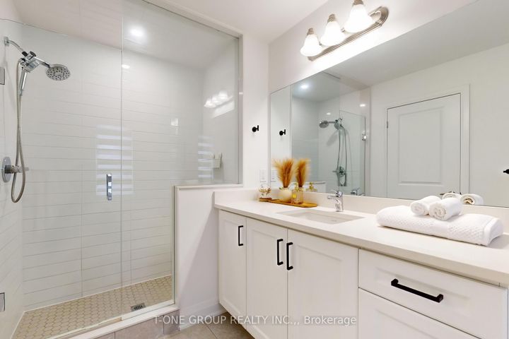 Photo 18 at 5 Eelam Lane, Wismer, Markham
