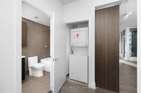 Photo 4 at 1512 - 35 Mercer Street, Waterfront Communities C1, Toronto