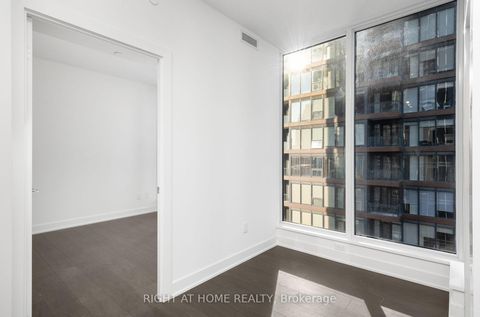 Photo 11 at 1512 - 35 Mercer Street, Waterfront Communities C1, Toronto