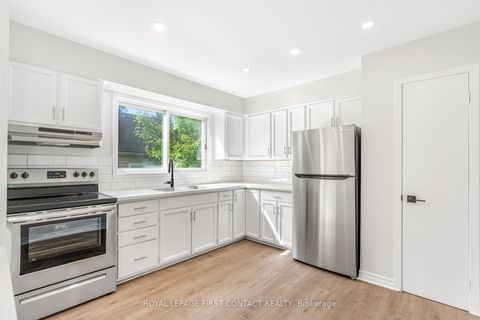 Photo 4 at 14&16 Peel Street, Codrington, Barrie