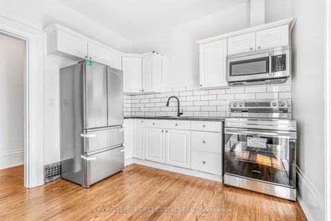 Photo 16 at 14&16 Peel Street, Codrington, Barrie