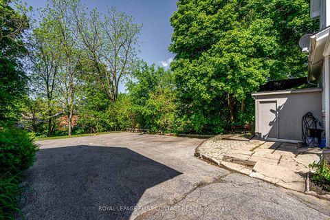 Photo 21 at 14&16 Peel Street, Codrington, Barrie