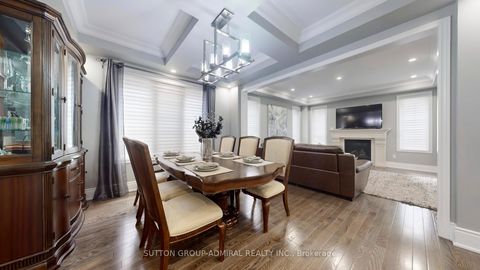 Photo 4 at 7 Fitzmaurice Drive, Patterson, Vaughan