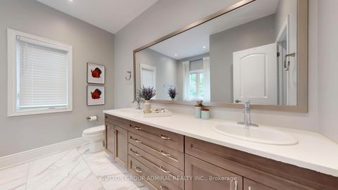 Photo 22 at 7 Fitzmaurice Drive, Patterson, Vaughan