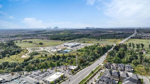 Photo 41 at 7 Fitzmaurice Drive, Patterson, Vaughan