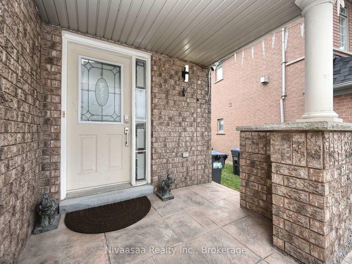 Photo 1 at 38 Amethyst Circle, Bram East, Brampton