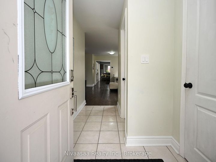 Photo 2 at 38 Amethyst Circle, Bram East, Brampton