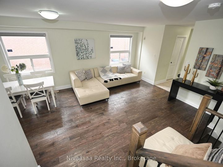 Photo 5 at 38 Amethyst Circle, Bram East, Brampton